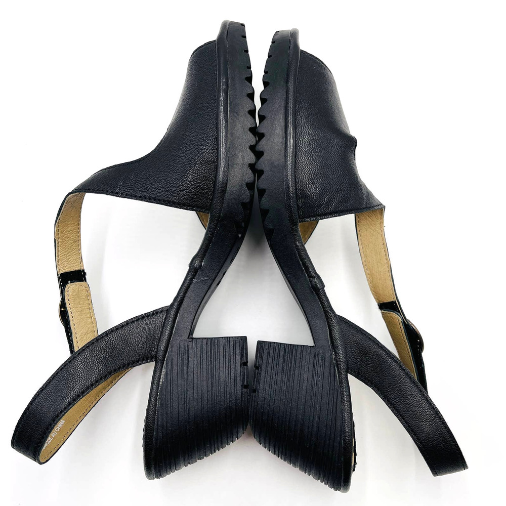 NWOT Fly London WYNO Leather Sandal_8